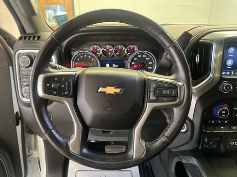Used 2021 Chevrolet Silverado 2500 LTZ w/ Z71 Chrome Sport Edition AWD/4WD image 26