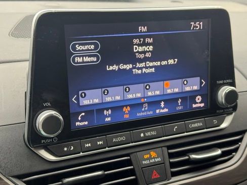 Used 2024 Nissan Altima 2.5 SV image 33