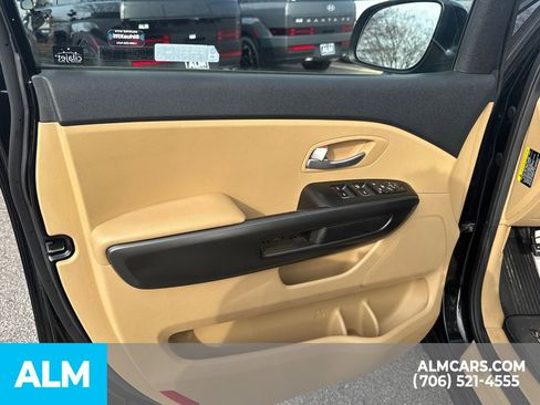 Used 2019 Kia Sedona EX image 12