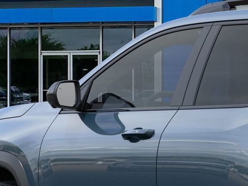 New 2026 Chevrolet Equinox RS w/ Convenience Package III FWD image 12