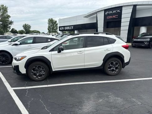 Used 2021 Subaru Crosstrek 2.5i Sport w/ Moonroof Package AWD/4WD image 7