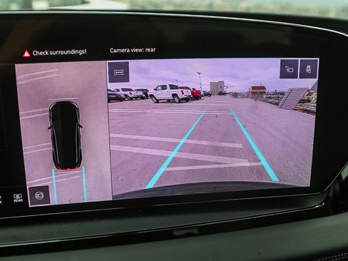 Used 2025 Audi Q6 e-tron Premium w/ Convenience Package image 26