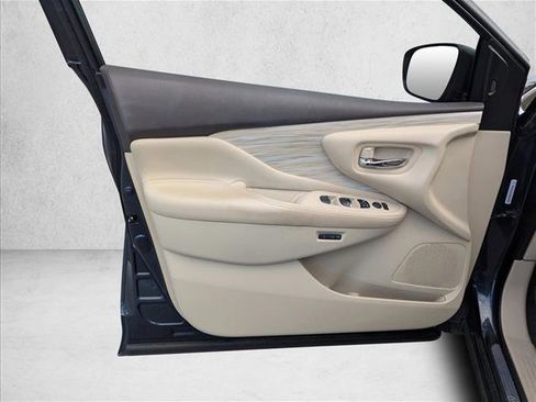 Used 2017 Nissan Murano SL image 22