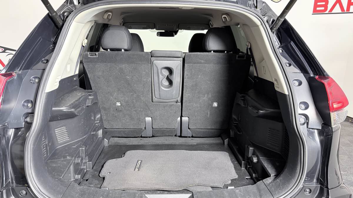 Used 2019 Nissan Rogue SV AWD/4WD image 30