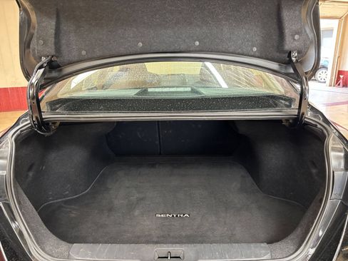 Used 2025 Nissan Sentra SV FWD image 28