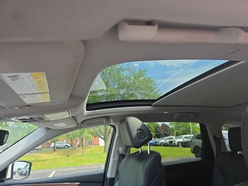 Used 2022 Acura MDX SH-AWD image 22