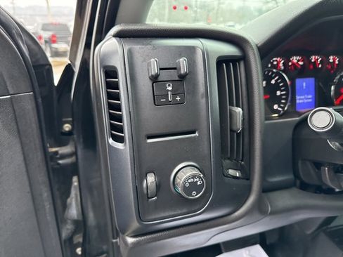 Used 2018 Chevrolet Silverado 1500 W/T image 27