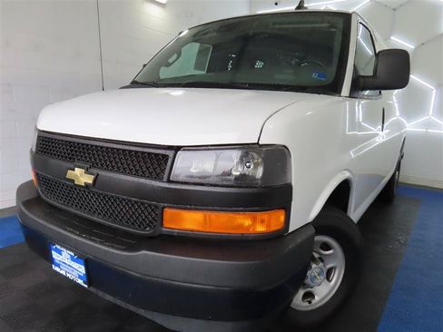 Used 2021 Chevrolet Express 2500 w/ Driver Convenience Package RWD image 1