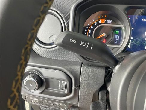 New 2025 Jeep Wrangler Unlimited Rubicon 392 image 12