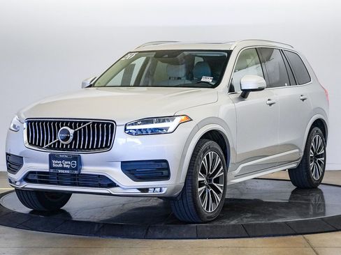 Used 2020 Volvo XC90 T5 Momentum w/ Protection Package Premier AWD/4WD image 1