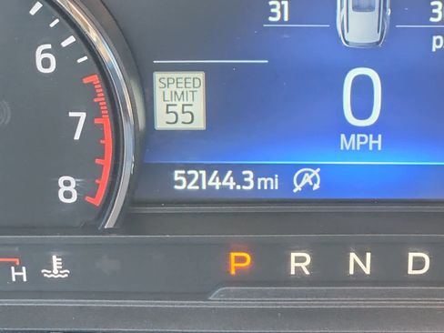 Used 2020 Ford Explorer Limited image 19