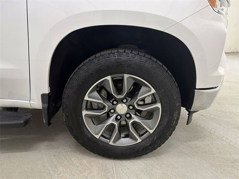 Certified 2024 Chevrolet Silverado 1500 LT image 14