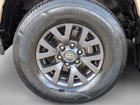 Used 2020 Toyota Tacoma SR5 image 24