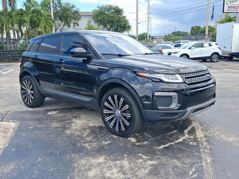 Used 2016 Land Rover Range Rover Evoque SE AWD/4WD image 4