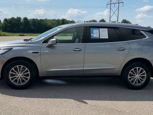Used 2024 Buick Enclave Premium AWD/4WD image 5