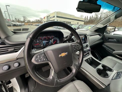 Used 2019 Chevrolet Suburban LT image 39