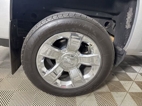 Used 2017 Chevrolet Silverado 1500 LTZ w/ Sport Package AWD/4WD image 31