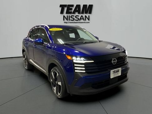 Certified 2025 Nissan Kicks SR AWD/4WD image 1