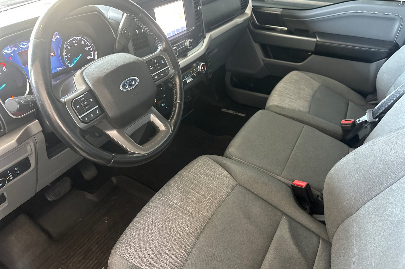 Used 2021 Ford F150 4x4 SuperCrew image 9