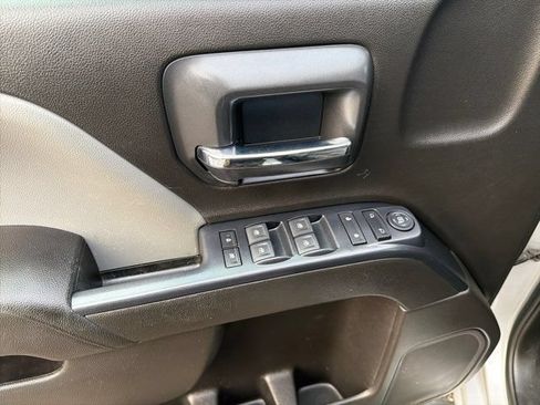 Used 2018 Chevrolet Silverado 1500 Custom w/ Rally 1 Edition RWD image 19
