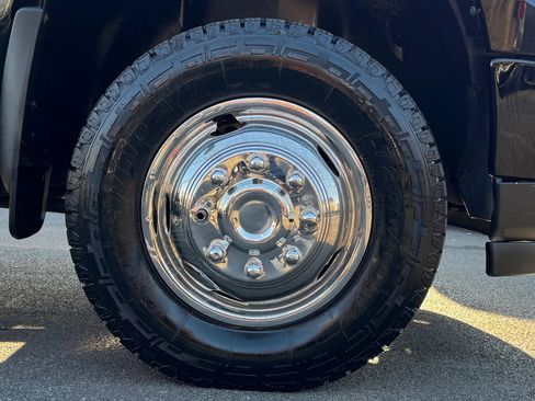 Used 2011 GMC Sierra 3500 Denali image 10