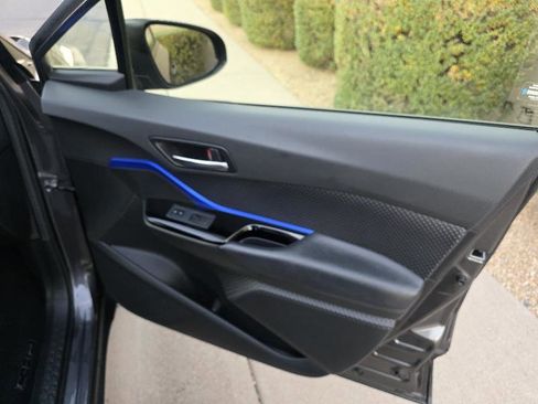 Used 2021 Toyota C-HR XLE image 14