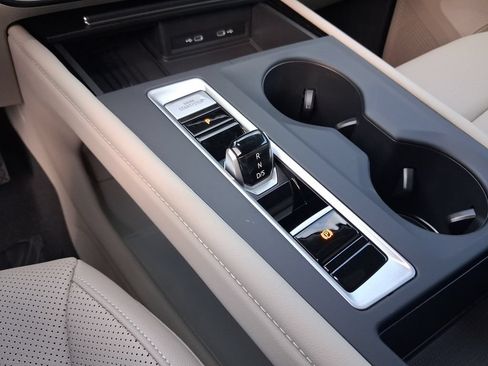 New 2026 Volkswagen Atlas SE FWD image 9