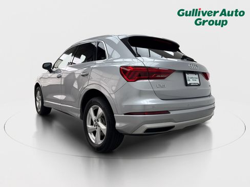 Used 2020 Audi Q3 2.0T Premium w/ Convenience Package AWD/4WD image 5