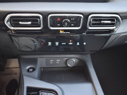 Used 2026 Nissan Sentra SV w/ Floor Mat Package FWD image 34