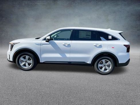 Used 2025 Kia Sorento LX image 28