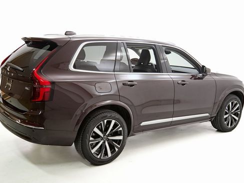 Used 2025 Volvo XC90 B6 Core w/ Protection Package image 9
