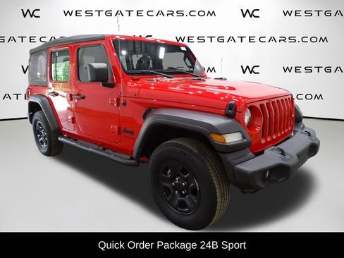 Used 2022 Jeep Wrangler Unlimited Sport image 2