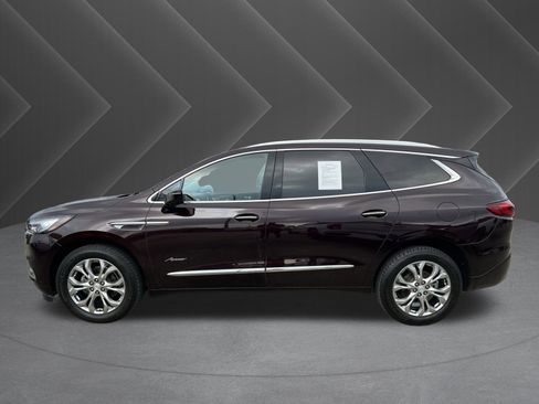 Used 2021 Buick Enclave Avenir w/ Avenir Technology Package image 2