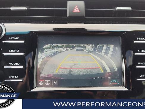 Used 2018 Toyota Camry SE image 22