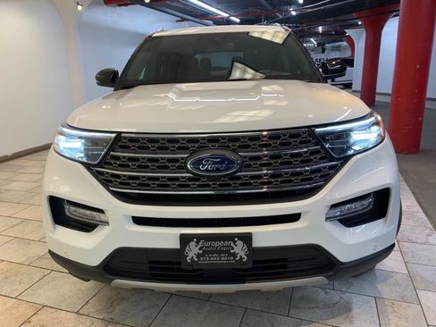 Used 2021 Ford Explorer King Ranch w/ Premium Technology Package image 2
