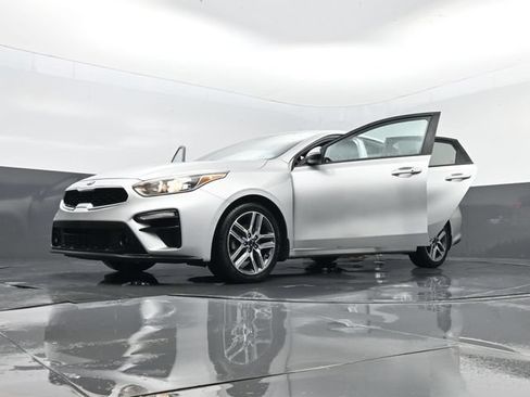Used 2020 Kia Forte EX w/ EX Special Edition FWD image 33