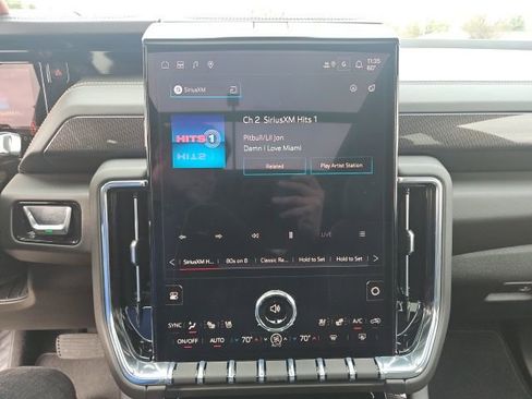 New 2026 GMC Yukon Elevation w/ Elevation Premium Package image 25