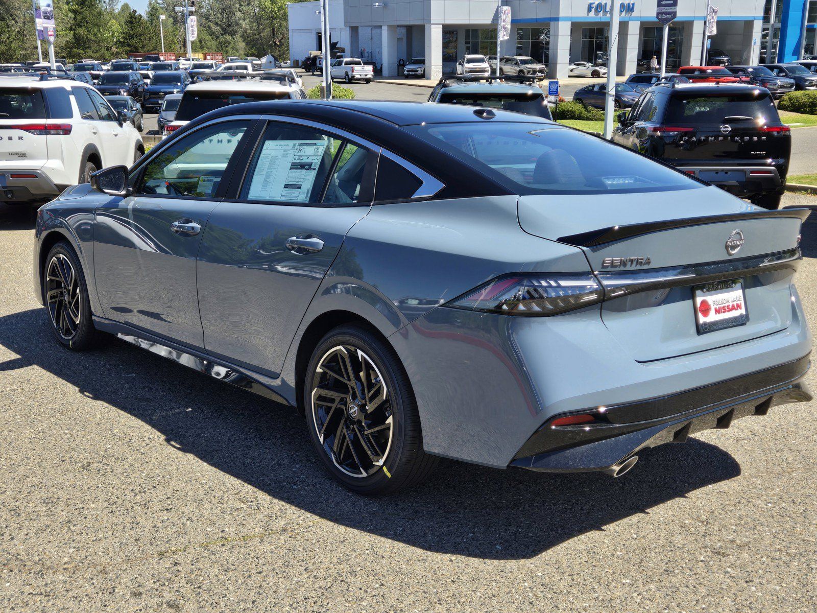 New 2026 Nissan Sentra SR w/ Floor Mat Package FWD image 6