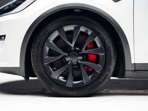 Used 2023 Tesla Model X Plaid image 19