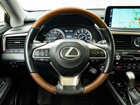 Certified 2022 Lexus RX 350L Premium w/ Premium Package AWD/4WD image 43