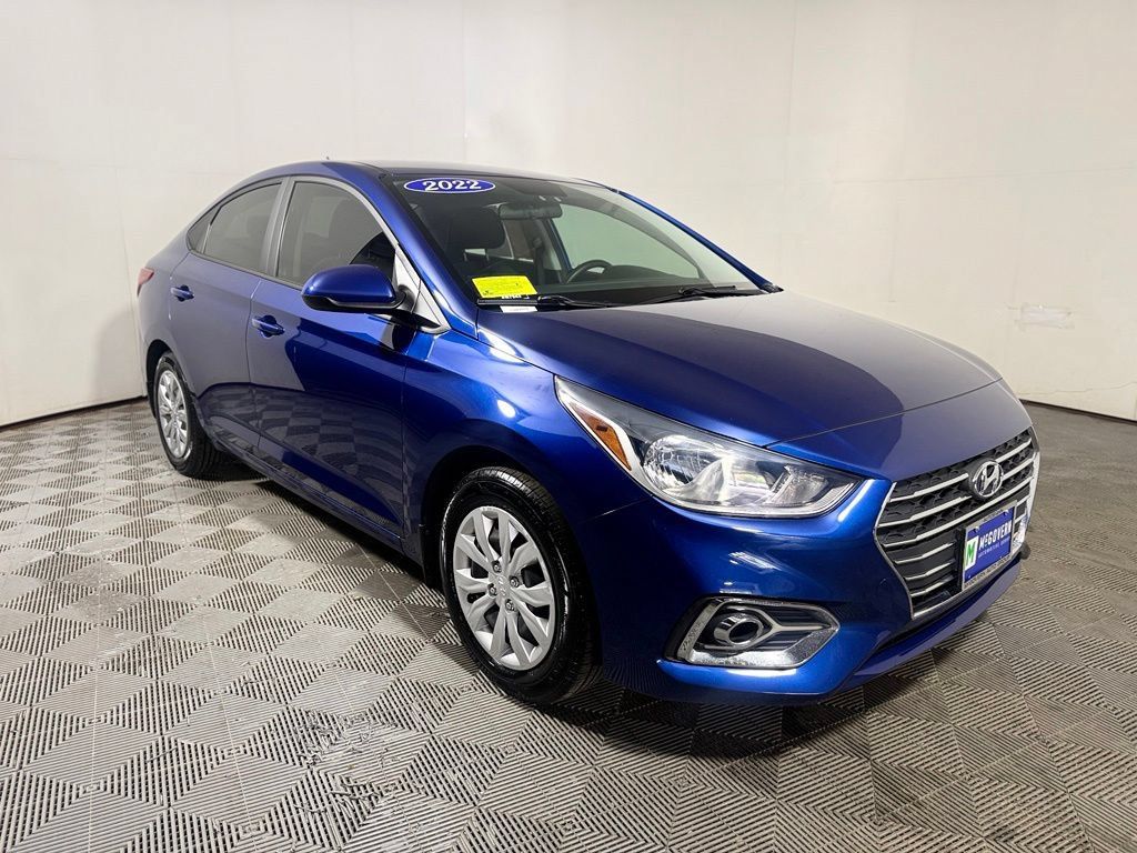 Used 2022 Hyundai Accent SE FWD image 9