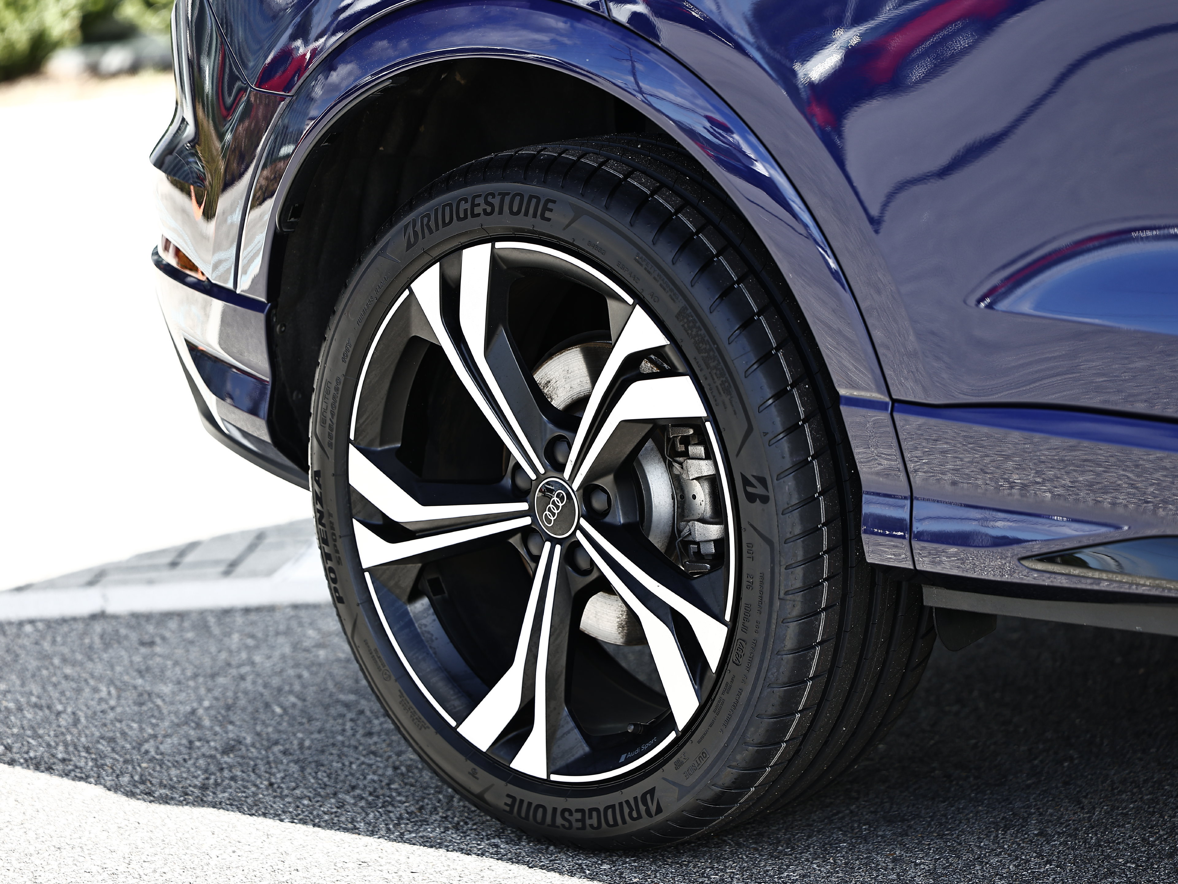 Certified 2024 Audi Q3 2.0T Premium Plus AWD/4WD image 6
