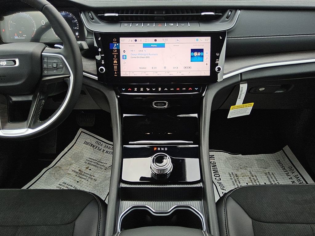 New 2026 Jeep Grand Cherokee Altitude RWD image 11