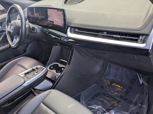 Used 2025 BMW X1 xDrive28i image 18
