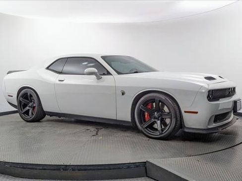 Used 2021 Dodge Challenger SRT Hellcat Redeye RWD image 9