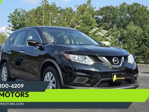Used 2015 Nissan Rogue S image 1