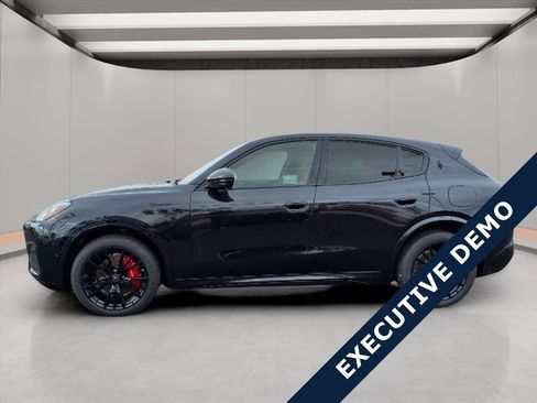 New 2025 Maserati Grecale Modena image 4