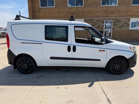 Used 2015 RAM ProMaster City Tradesman FWD image 4