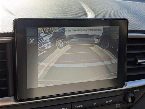 New 2025 Hyundai Venue SEL image 12