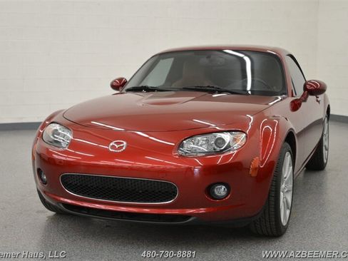 Used 2008 MAZDA MX-5 Miata Grand Touring w/ Premium Pkg image 1